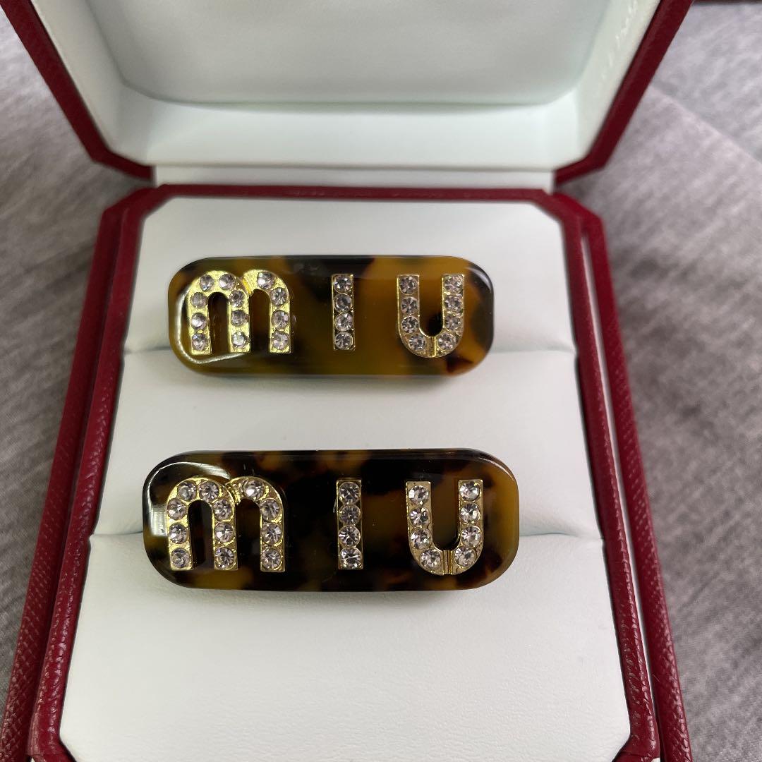 新品未使用 2個セットmiuマーク ミニバレッタ ヘアアクセサリー おすすめ 新品未使用 2個セットmiuマーク ミニバレッタ ヘアアクセサリー おすすめ