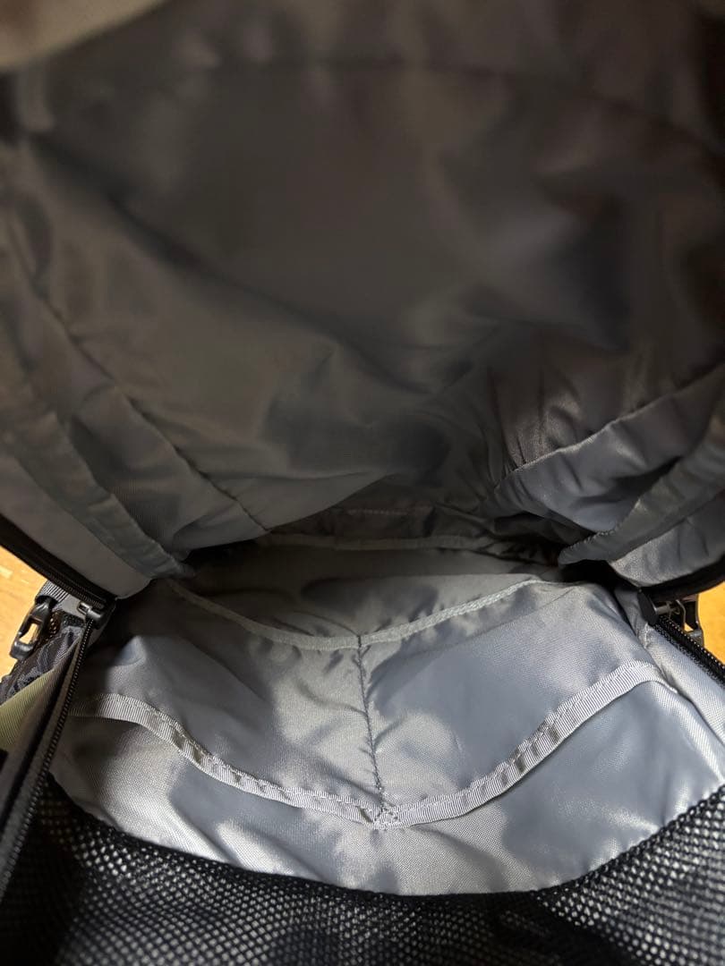 フェイス リュック