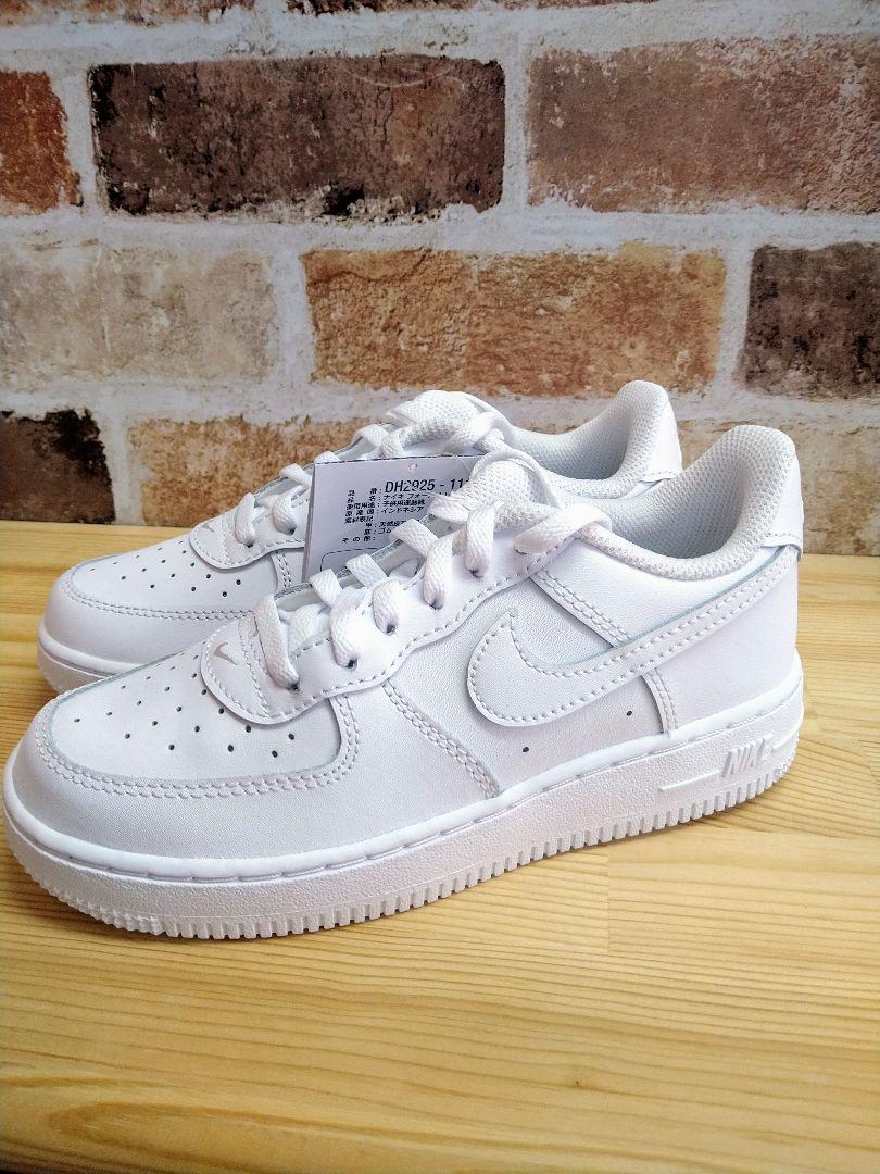NIKE スニーカーエアフォースワン キッズ17cm
エア フォース 1