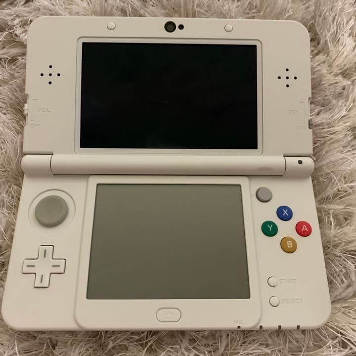 メルカリ ニンテンドー3ds ホワイト 携帯用ゲーム本体 10 000 中古や未使用のフリマ