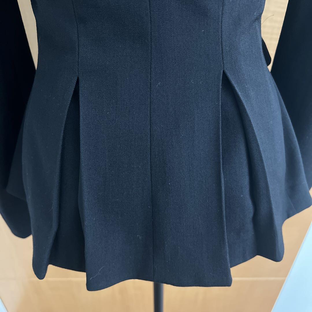 ⭐️ENPORIO ARMANI 黒 ボタン付きジャケット タイトフィット