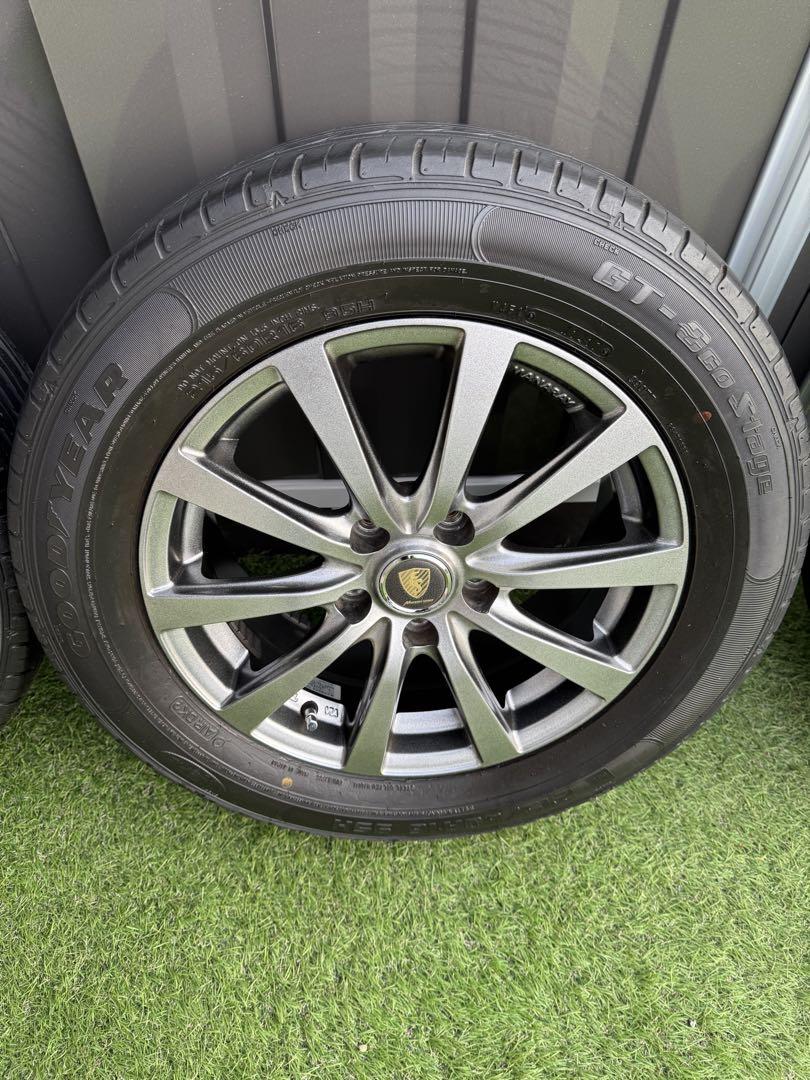 ノーマルタイヤ・ホイール4本セット 215/60R16 ナット20本付き