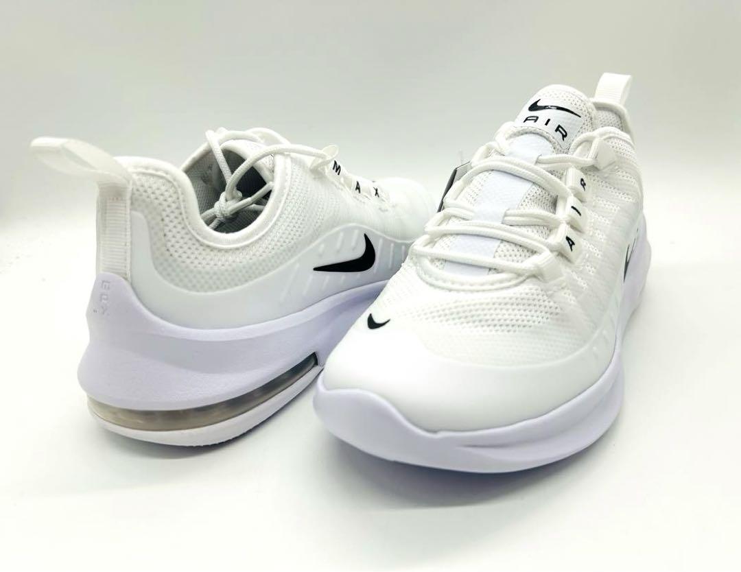 【新品】NIKE エアマックス アクシス GS/23.5cm