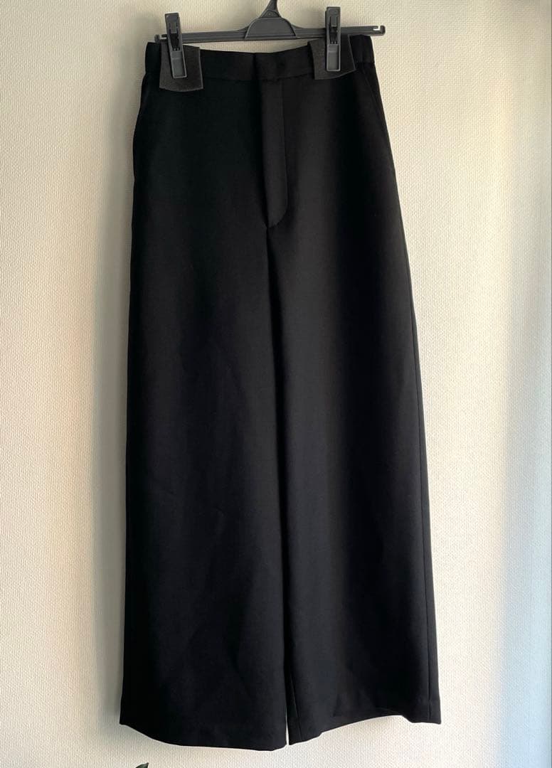 今期 25AW Curensology カレンソロジー ウールワイドパンツ 黒 今期 25AW Curensology カレンソロジー ウールワイドパンツ 黒