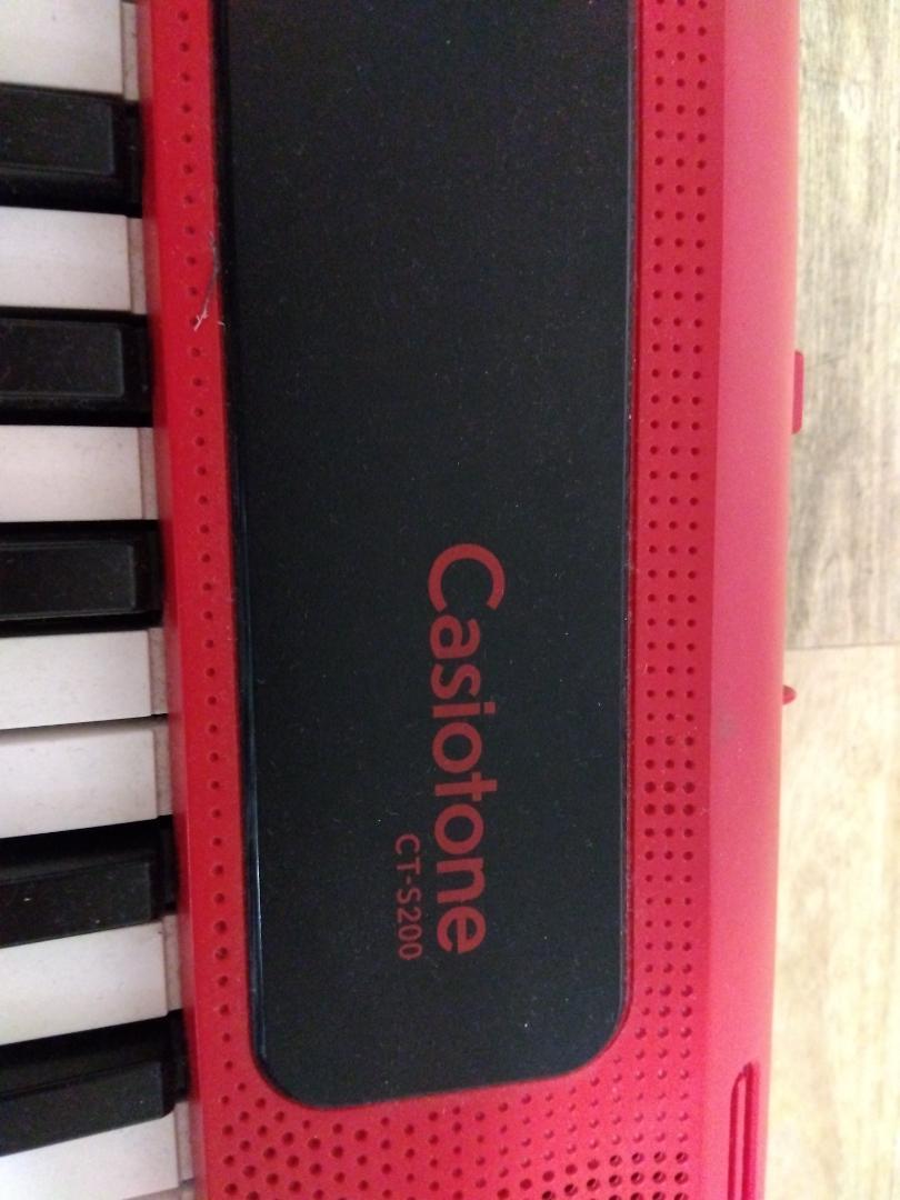 カシオトーン　CT-S200