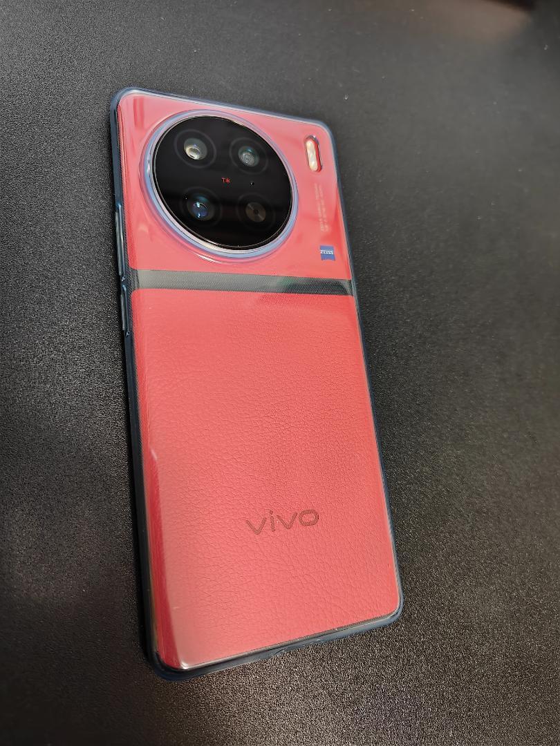 美品】Vivo x90 Pro 12GB+256GB 中国版 赤SIMフリー | emporioderinho