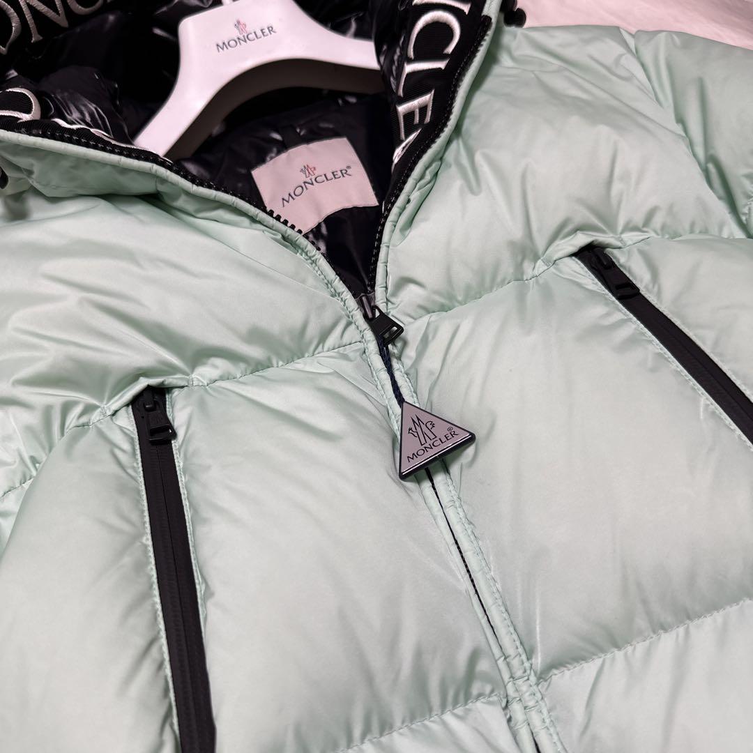 サファリさん様⭐︎【美品】MONCLER ミントグリーン ダウンジャケット