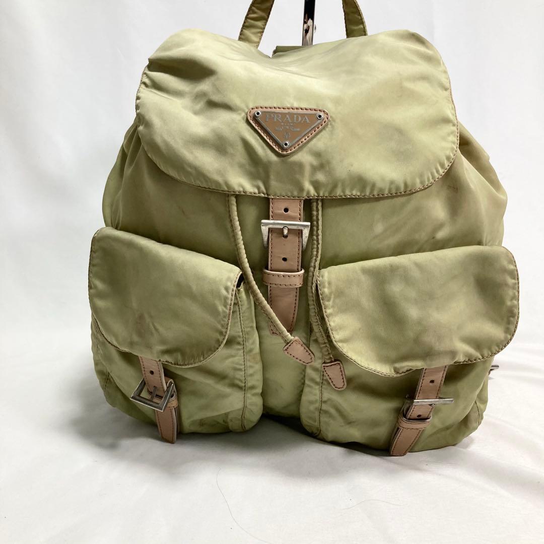プラダ ナイロン リュック バックパック 三角ロゴプレート 金具 大容量 多機能 プラダ ナイロン リュック バックパック 三角ロゴプレート 金具 大容量 多機能