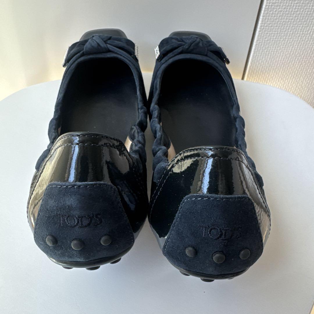 TOD'S ネイビー フラットシューズ TOD'S ネイビー フラットシューズ - メルカリ