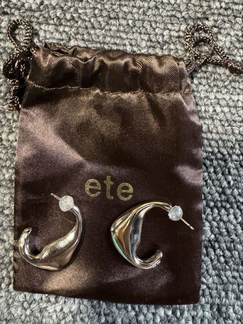新品　ete エテ　ラスティックピアス　シルバー
