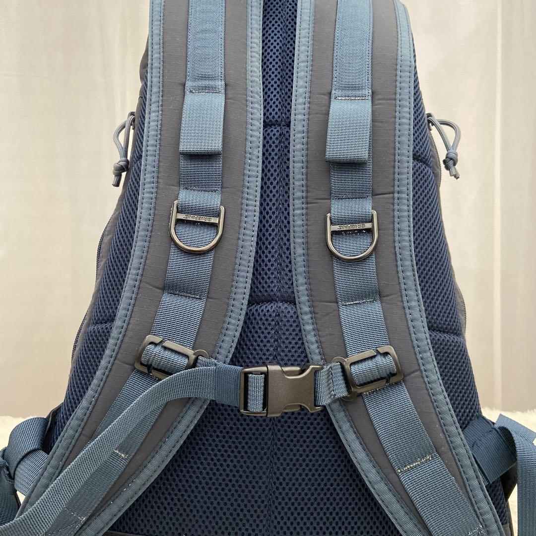 ⭐️美品⭐️　ブリーフィング　バックパック　リュックサック　ナイロン　紺
