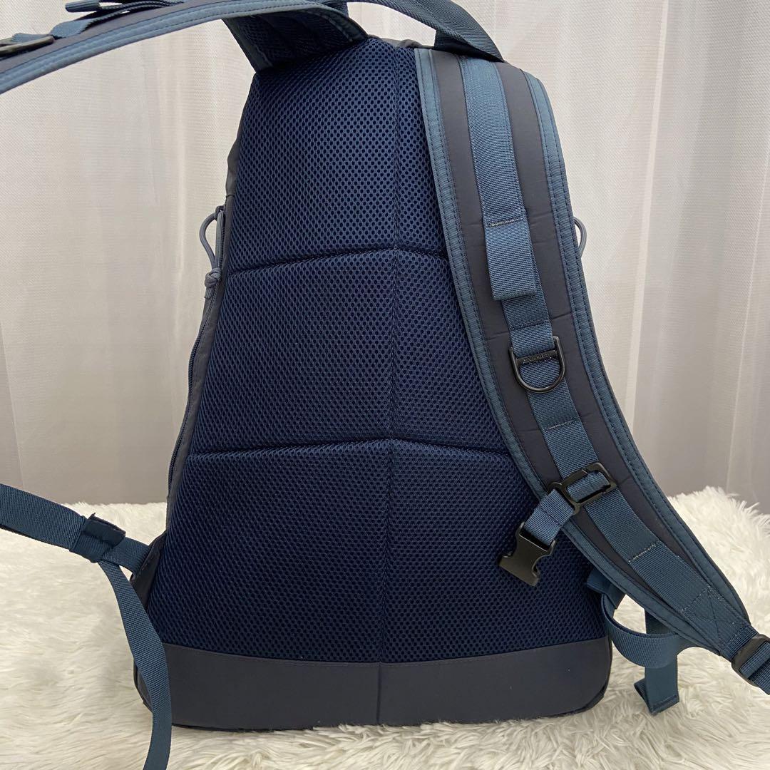 ⭐️美品⭐️　ブリーフィング　バックパック　リュックサック　ナイロン　紺