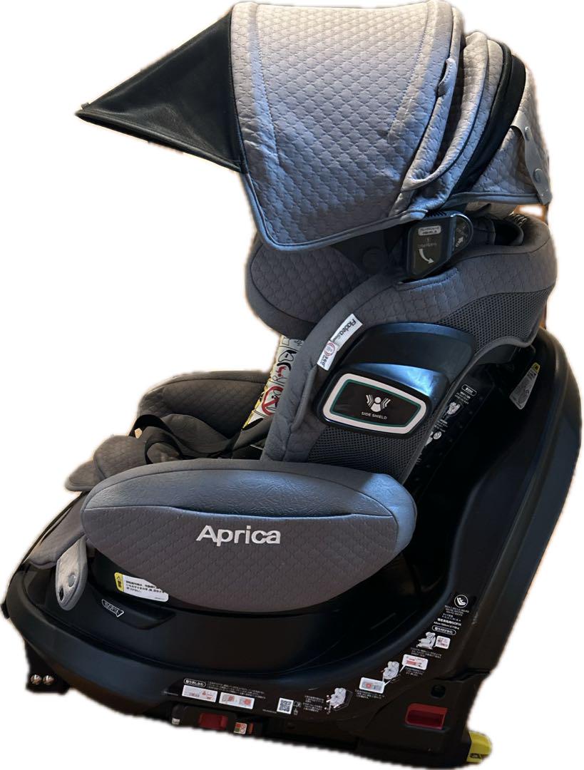 フラディアグロウ isofix セーフティ シリーズ アップリカ