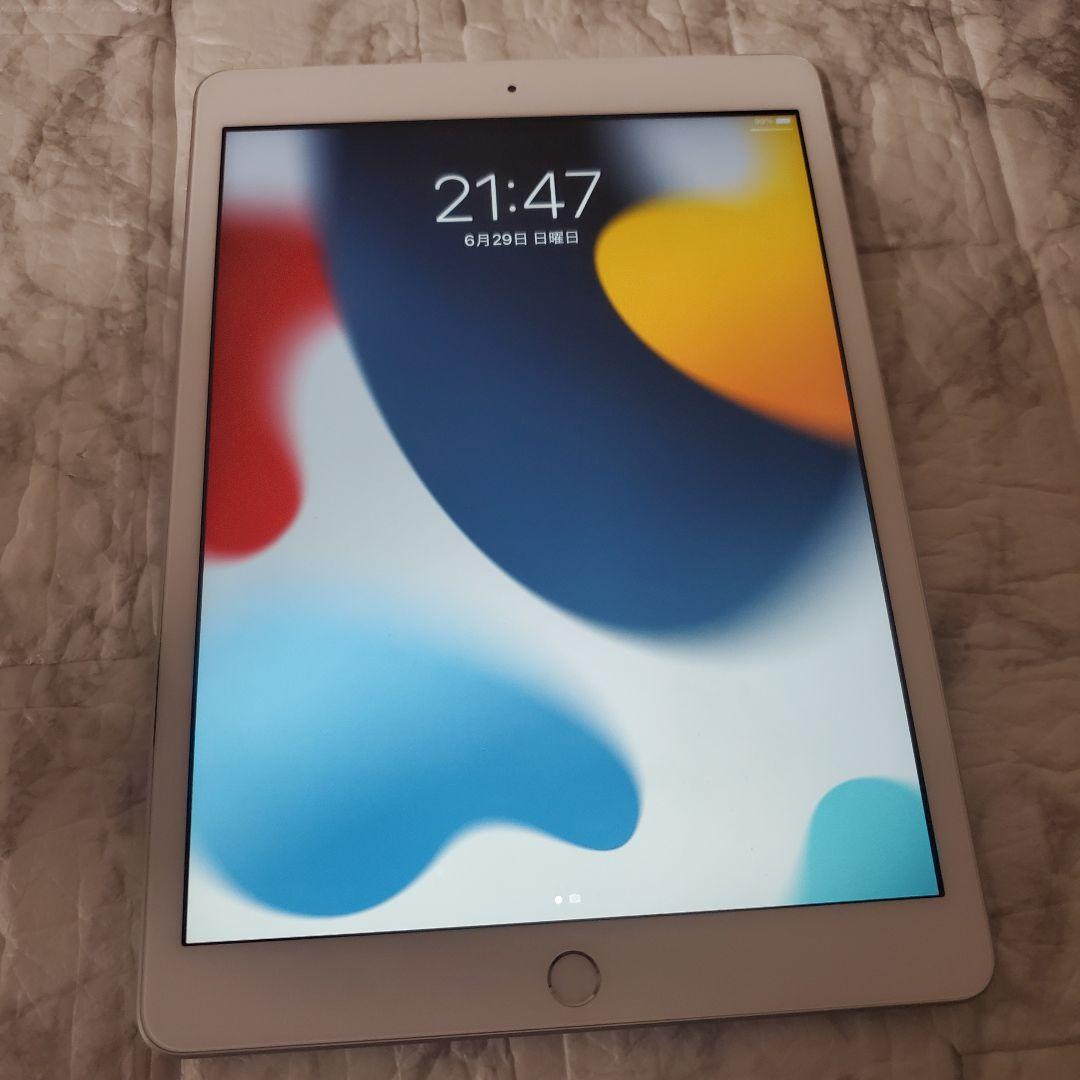 69 iPad 7世代 128GB SIMフリー シルバー