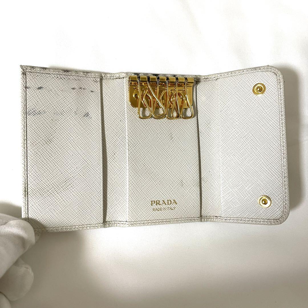 ☆PRADA☆ ファスナー付 サフィアーノレザー スモールキーケース