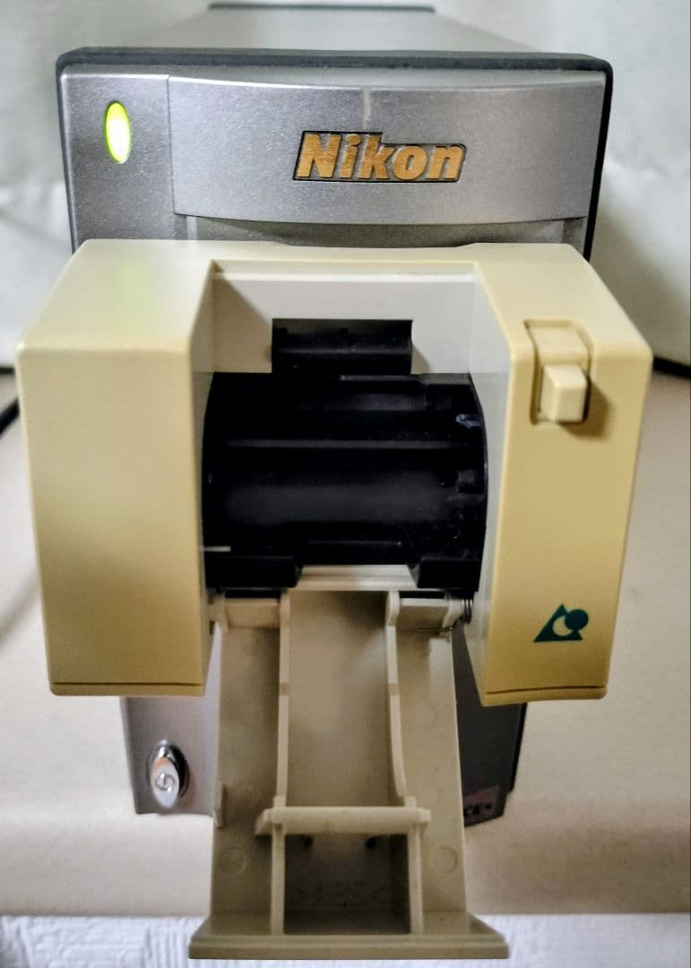 Nikon SUPER COOLSCAN 5000 ED フィルムスキャナー Nikon SUPER COOLSCAN 5000 ED フィルムスキャナー