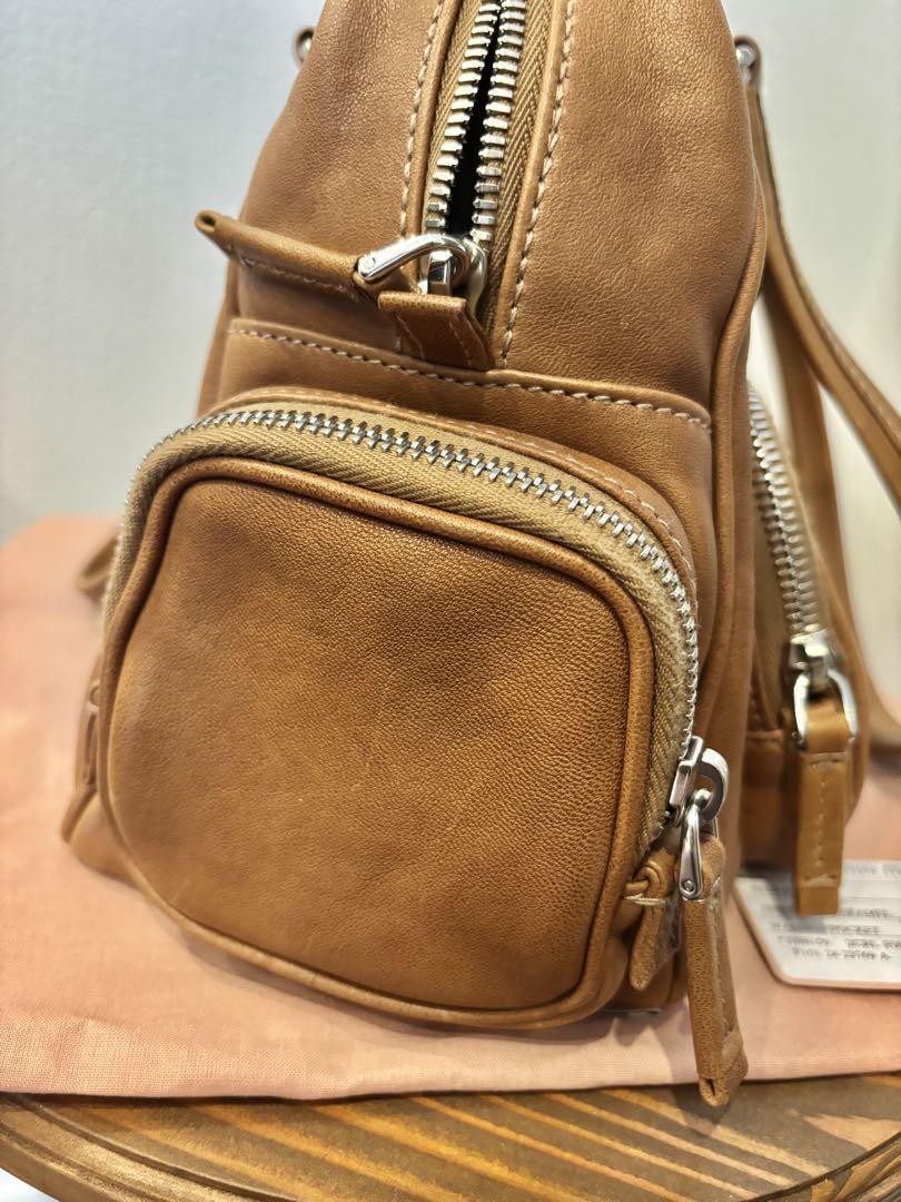 TWICEモモ使用 ミュウミュウ ナッパレザートップハンドルバッグ