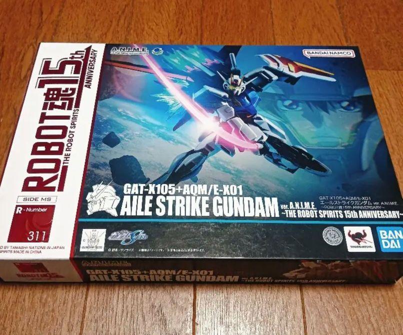 AILE STRIKE GUNDAM ROBOT魂