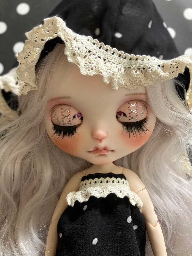 カスタムアイシードール本体のみ新品、♥