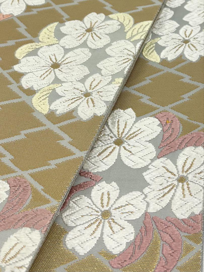 唐織 山口成三郎謹製 袋帯 松皮小桜文 金糸 新品未使用品 正絹 六通 Q841