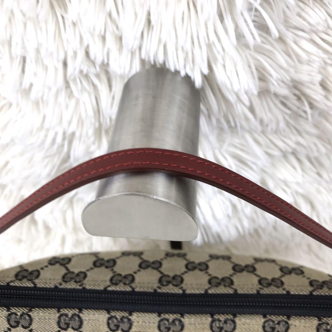 極美品 GUCCI アクセサリーポーチ GGキャンバス ピンクレッド GUCCI グッチ アクセサリーポーチ ハンドバッグ GGキャンバス
