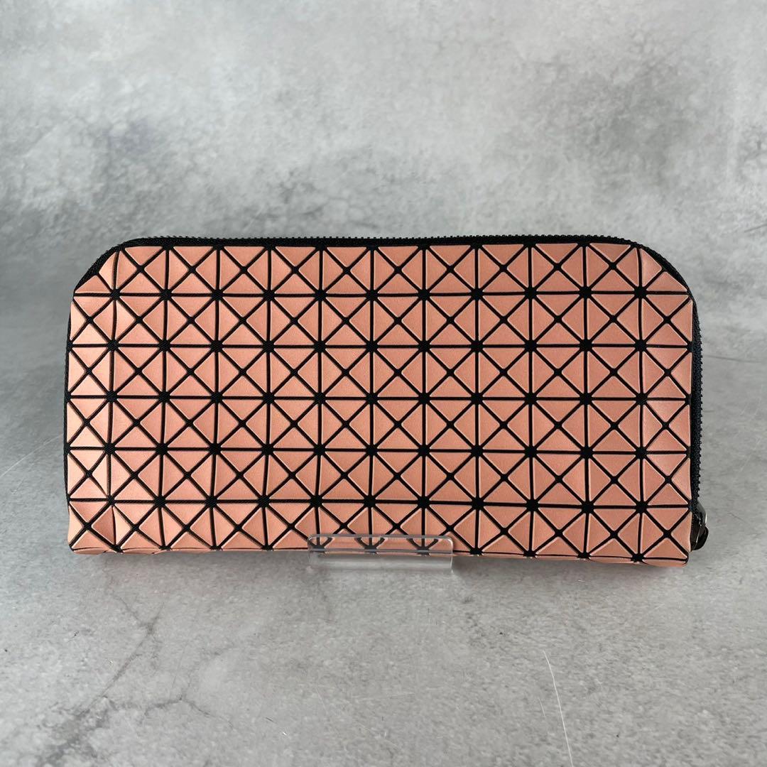 ISSEY MIYAKE BAOBAO 長財布 財布 ピンク - メルカリ