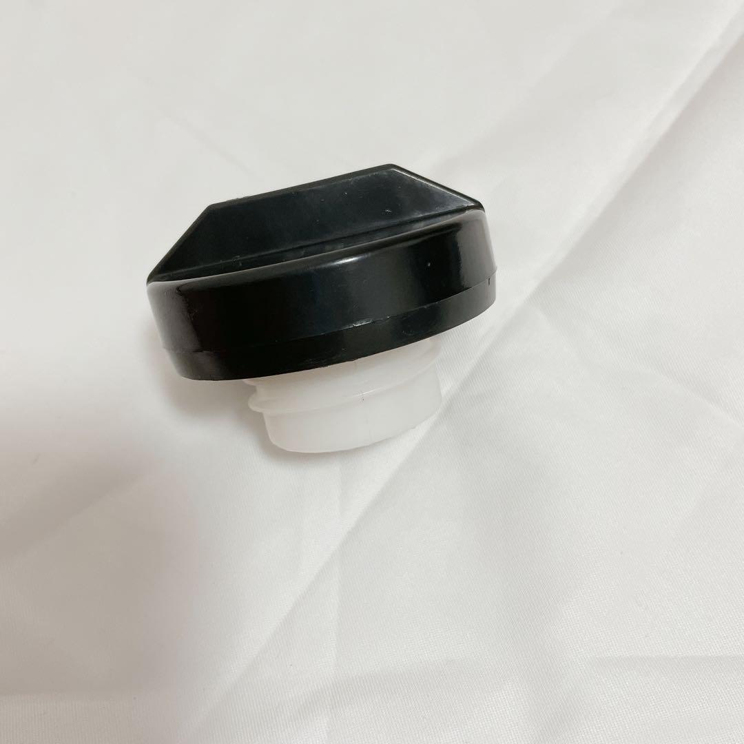 キャップ オイルタンク カバー 車用 カー用品 黒 パーツ 部品