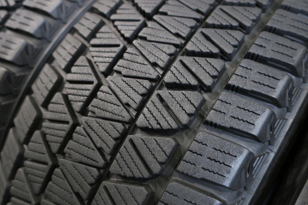 しののめ様送料込 225/60R17 ブリヂストン ブリザック DM-V3