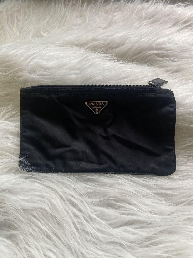 週末セール レア　美品 Prada ポーチ　メイクポーチ　ナイロン