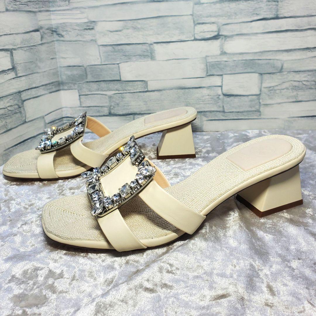 新品未使用】✨STACCATO 23cm ミュール ビジュー 白 レザー 完売