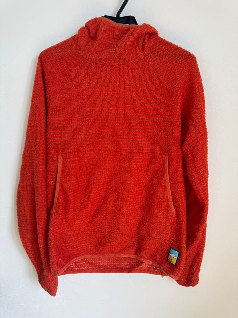 センチデザインズ　アルファダイレクト　120 フーディ　Mサイズ