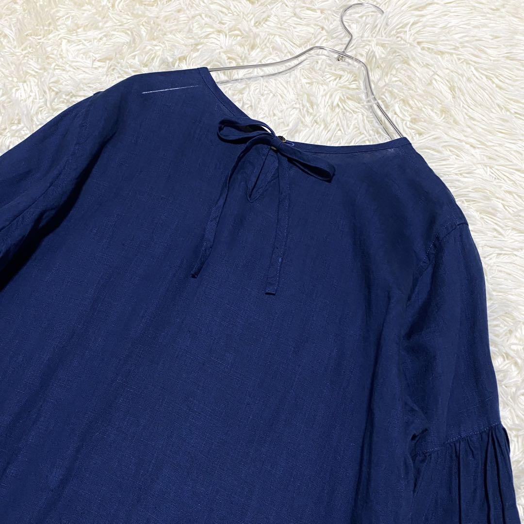 美品 ヴラスブラム 現行 Soft Linen パフスリーブブラウス ネイビー