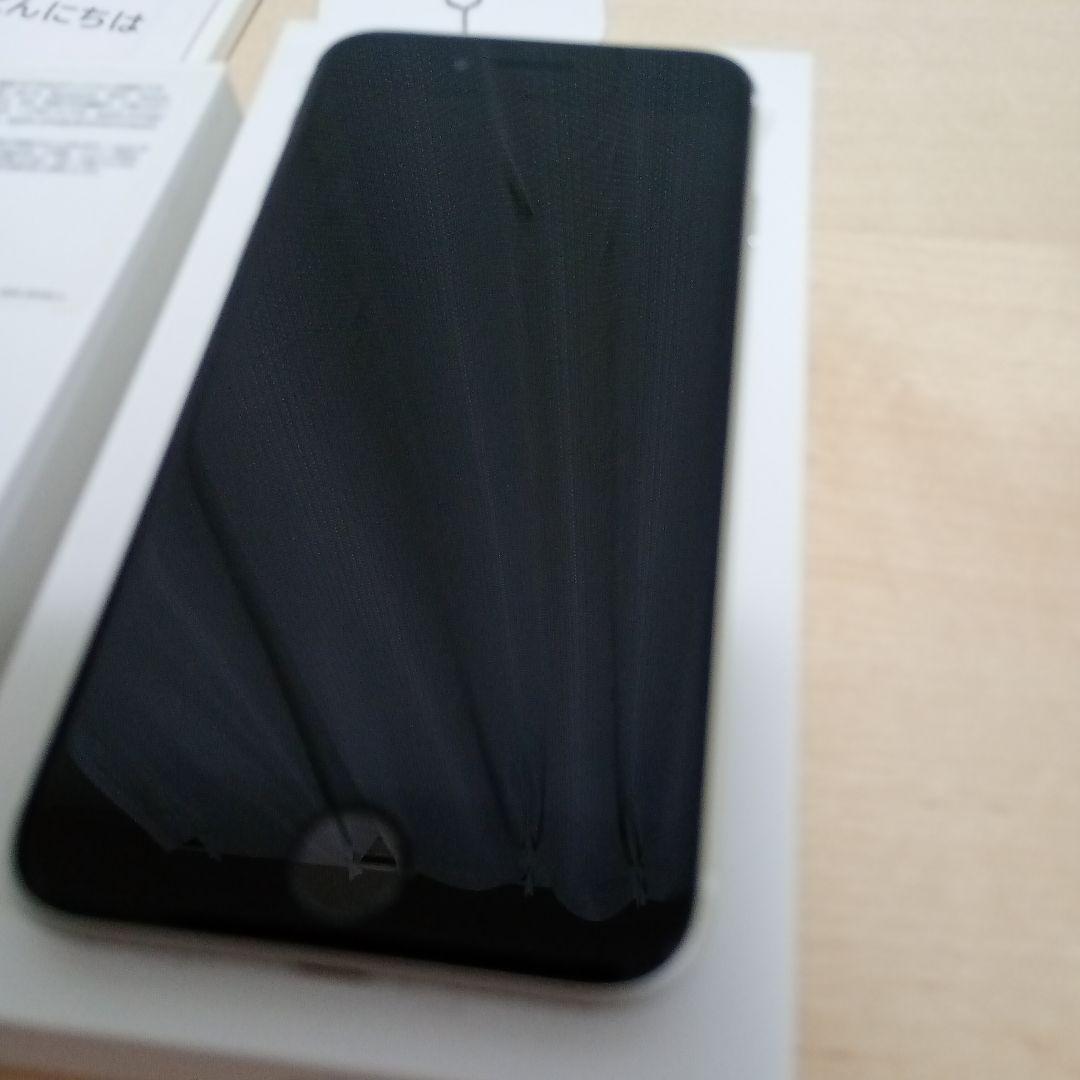 極美品‼️バッテリー100%交換歴なし　iPhoneSE2　SIMフリー64GB