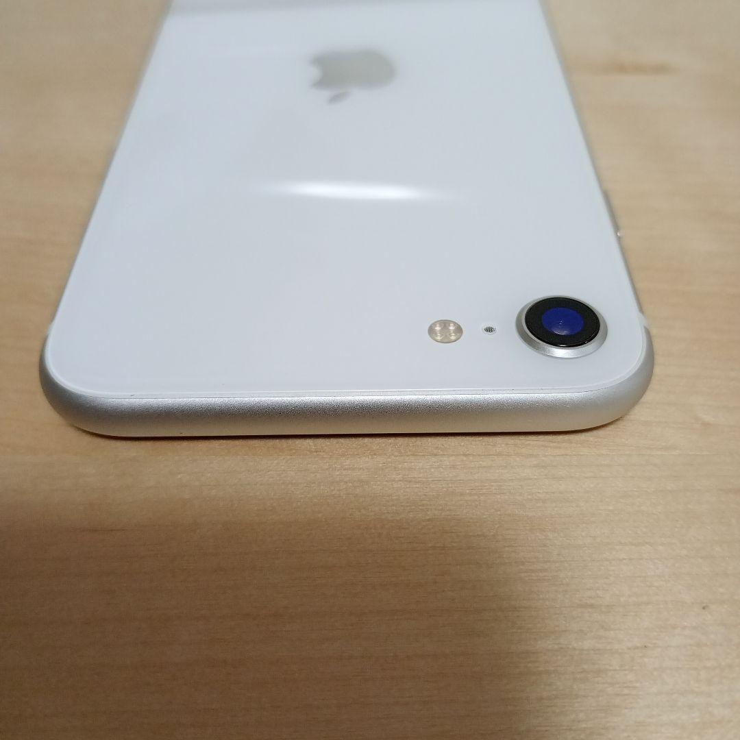 極美品‼️バッテリー100%交換歴なし　iPhoneSE2　SIMフリー64GB