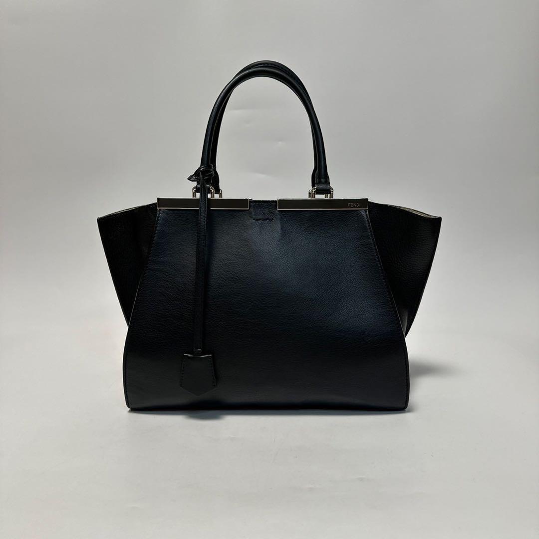 FENDI - q33【美品】フェンディ トロワジュール ブラック レザー