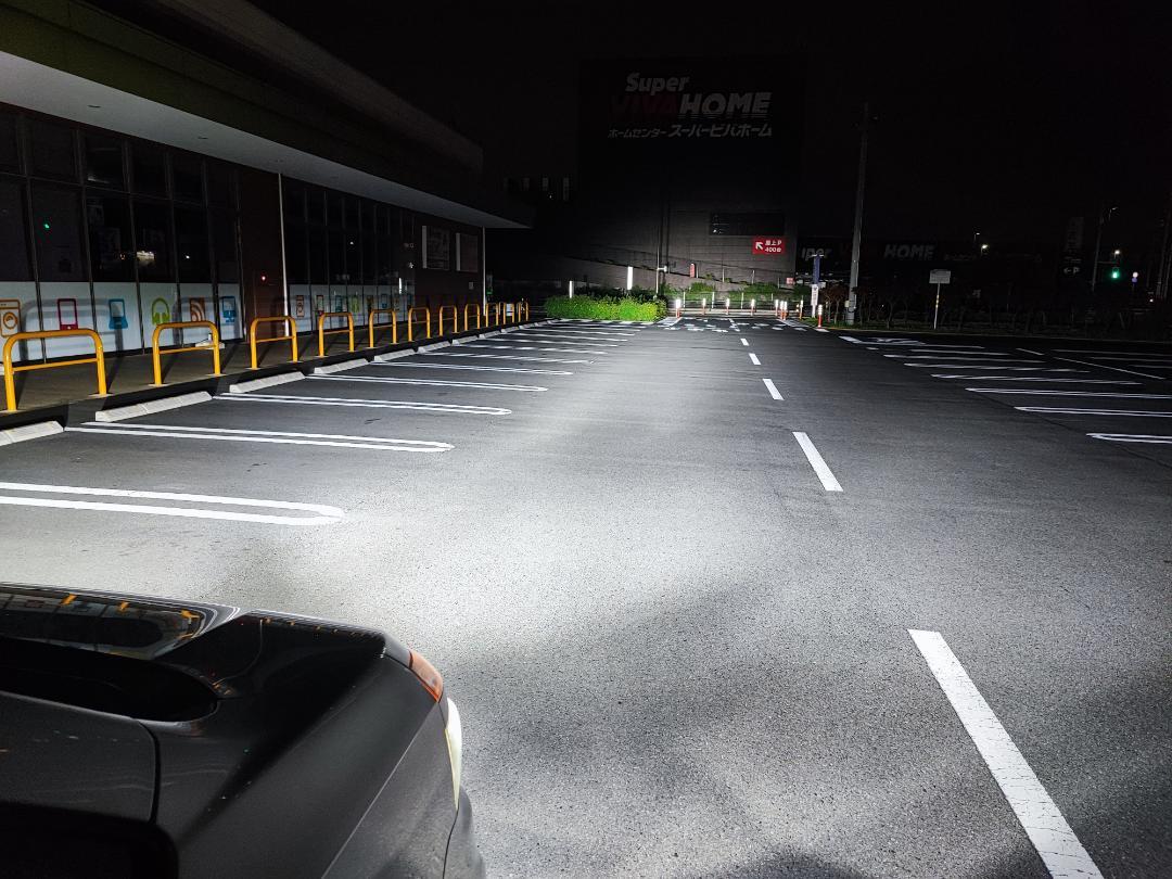 18LED　宇宙一明るいLEDバルブ　T10プレゼント　暗ければ返金　H11H3