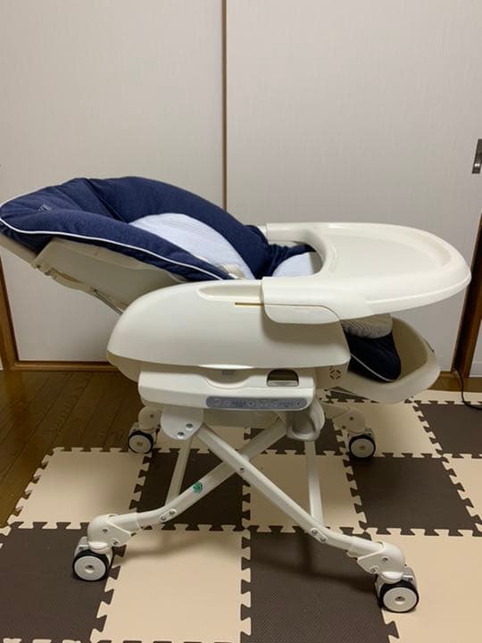 ☆combi コンビ☆ ハイローチェア 電動ネムリラ4キャスAT ネイビー