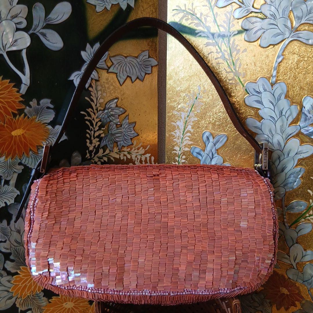 フェンディ.FENDI.ビーズデザイン ピンク ショルダーバッグ フェンディ.FENDI.ビーズデザイン ピンク ショルダーバッグ