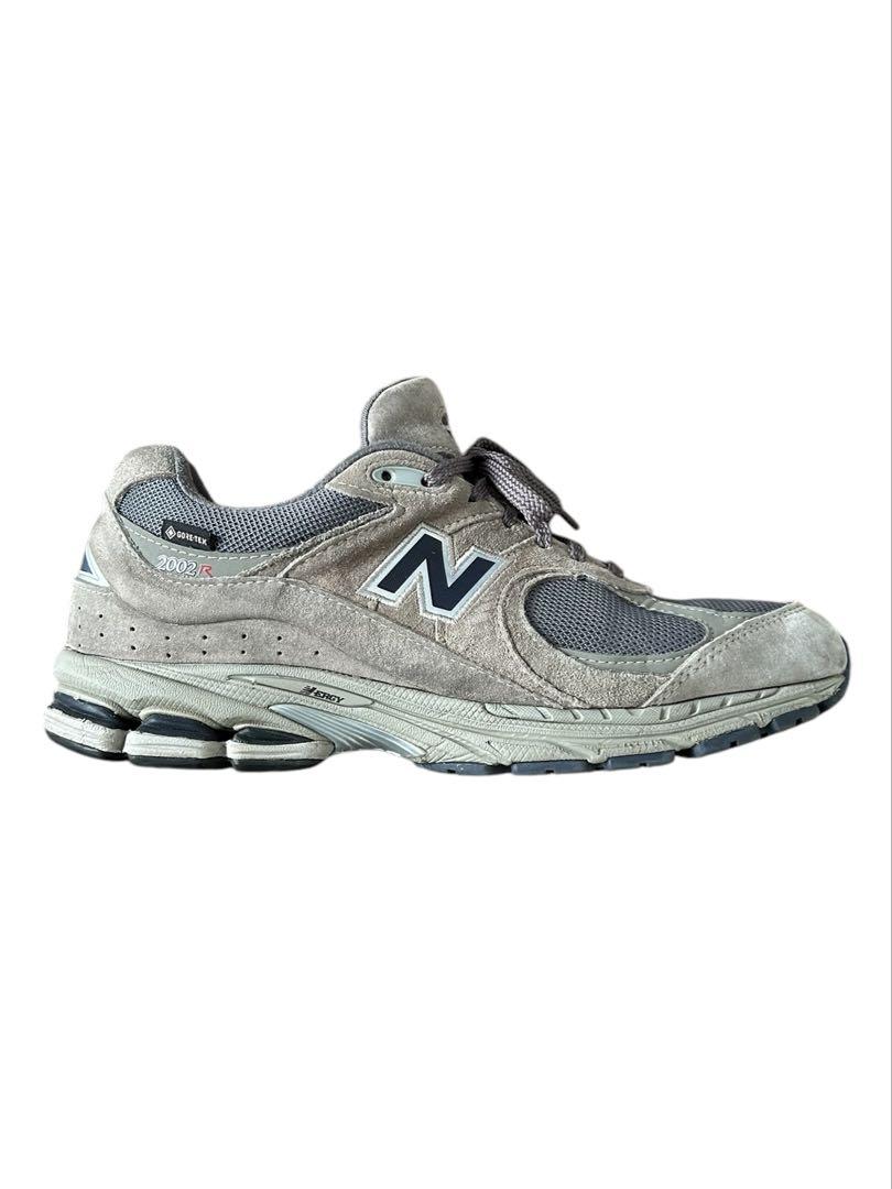 New Balance 2002R グレー GORE-TEX