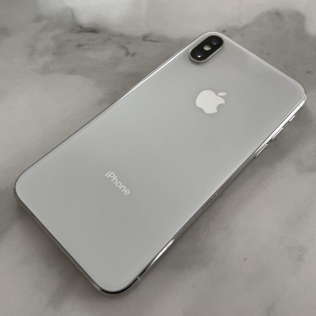 色シルバーiPhone X Silver 256 GB Softbank