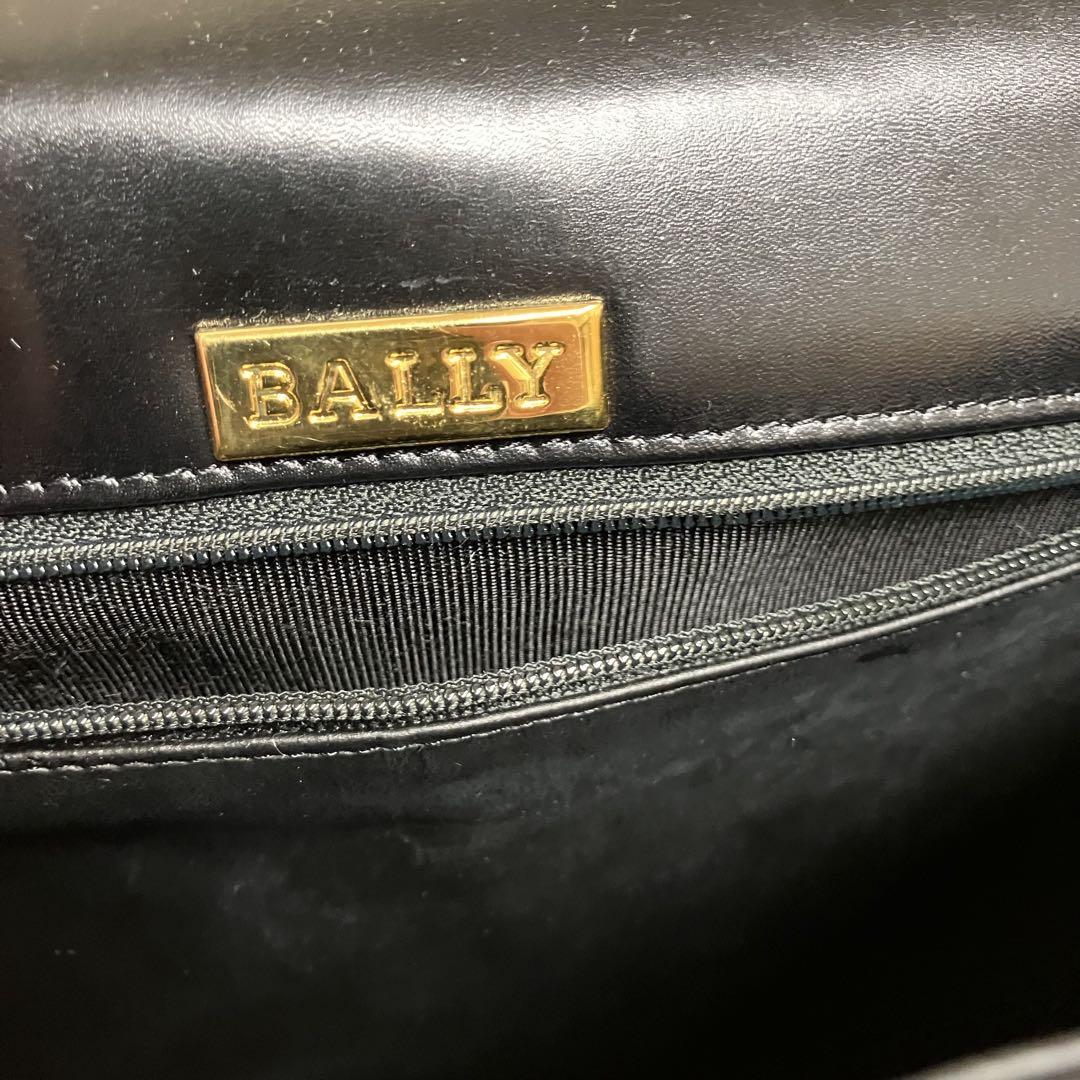 BALLYなど3点　ブラックバッグ