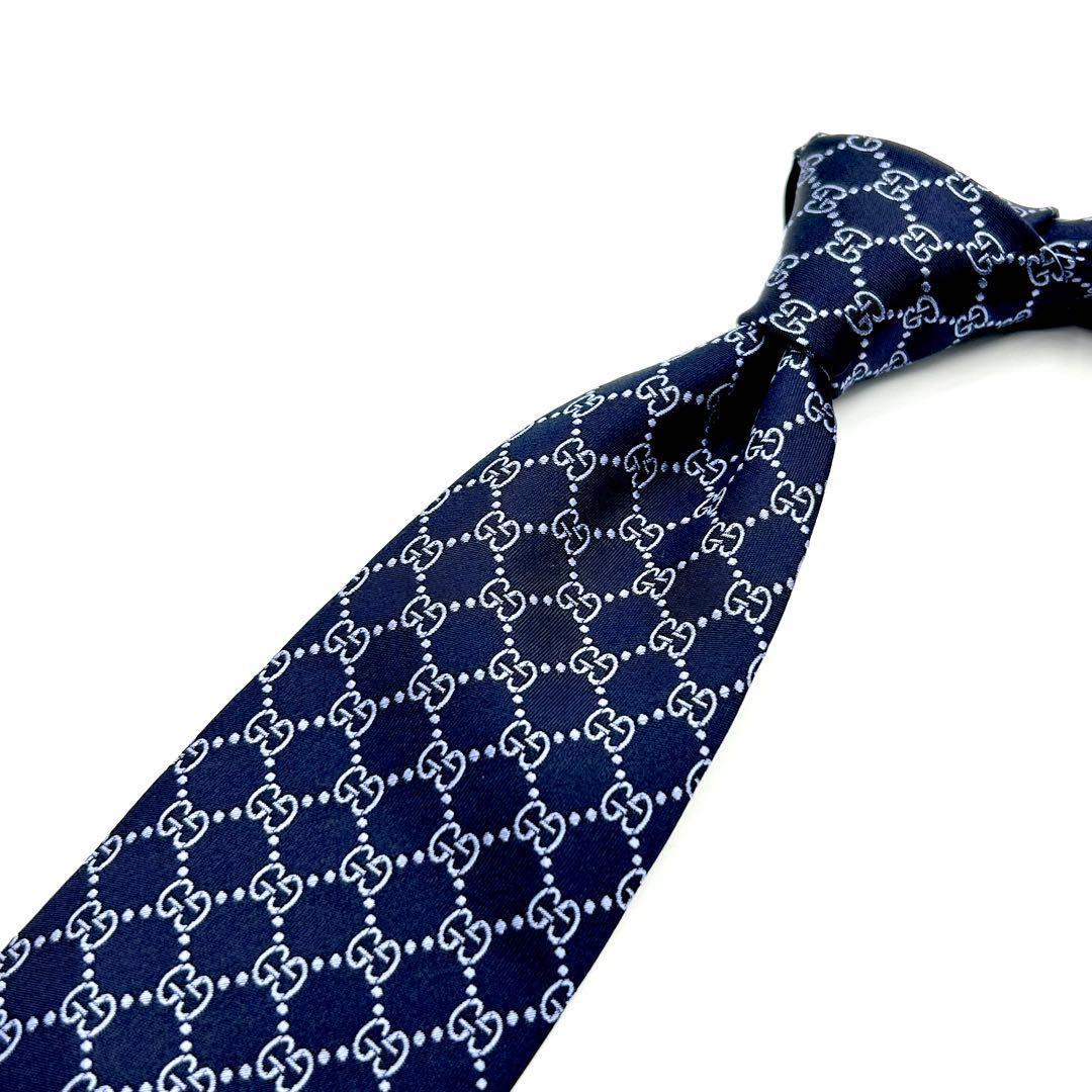✨美品✨GUCCI GG柄 シルク ネイビー ネクタイ グッチ ✨美品✨GUCCI GG柄 シルク ネイビー ネクタイ グッチ