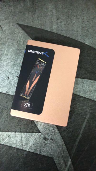 Sabrent 2TB ロケット