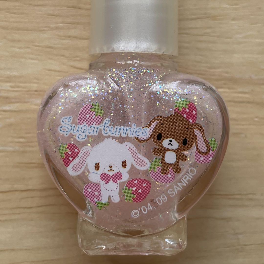 【マニア必見！早い者勝ち】サンリオ　シュガーバニーズ　ネイルカラー&リップ4個 キッズ】サンリオ シュガーバニーズ はがせるネイルカラー4ml