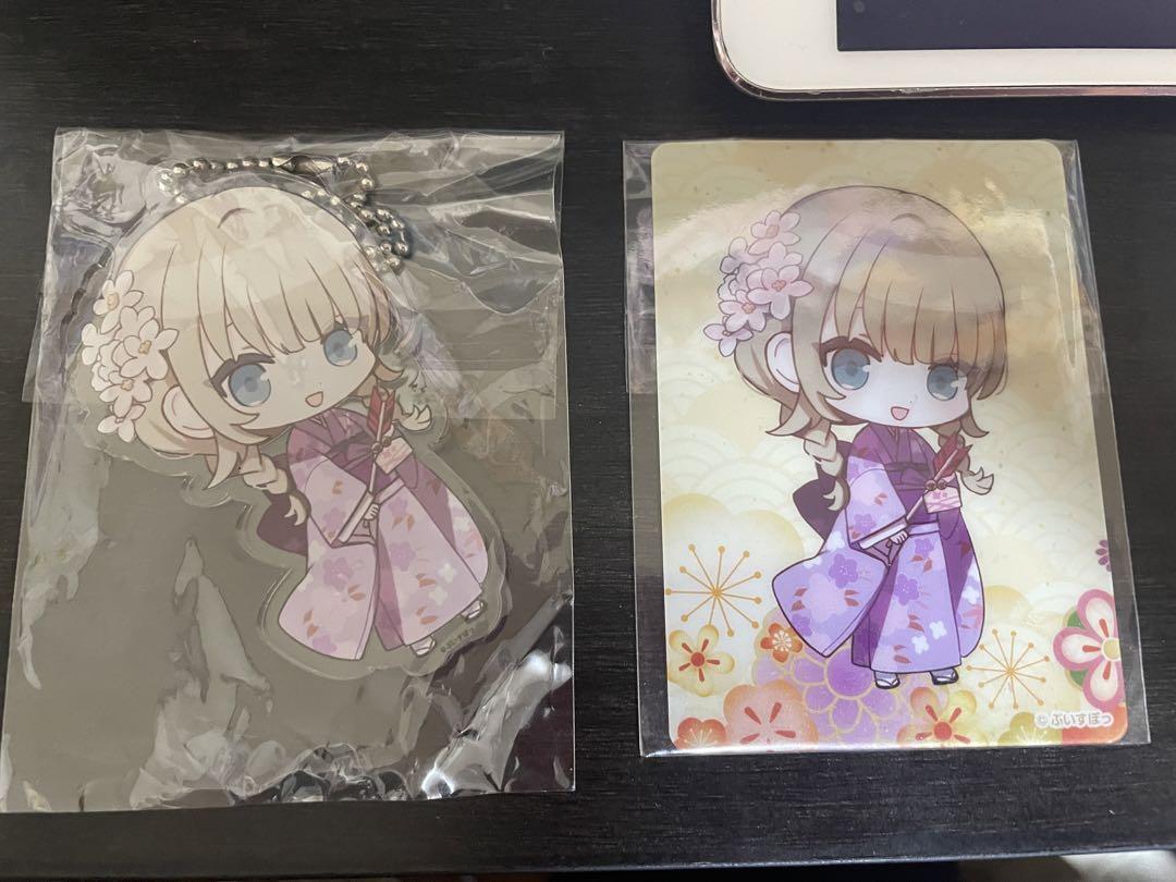 英リサ アクリルキーホルダー