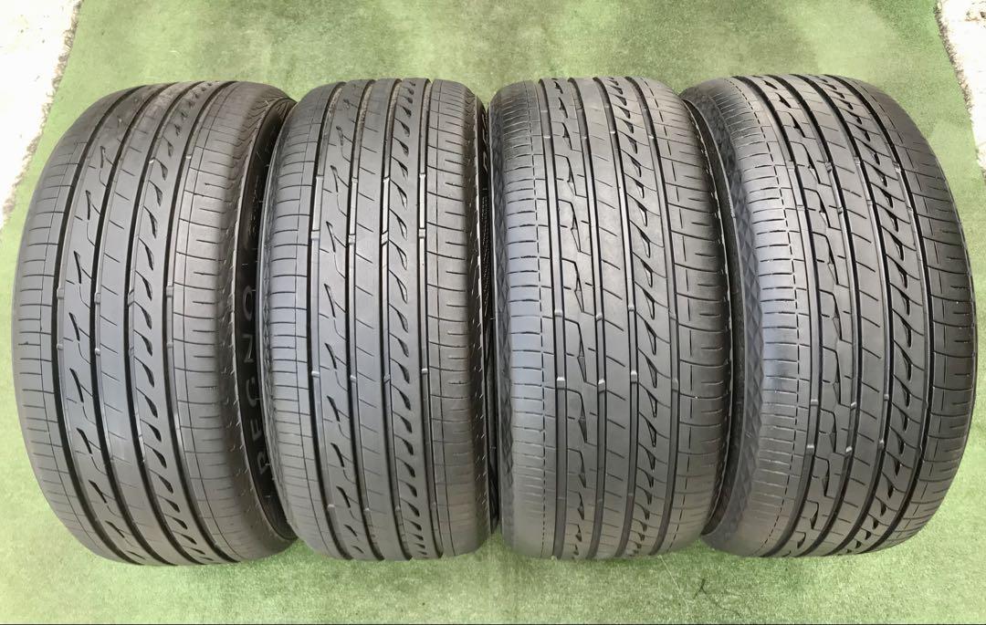 245/45 R17、