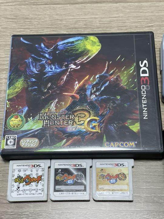 Nintendo NEW ニンテンドー 3DS ブラック ソフト4本付き