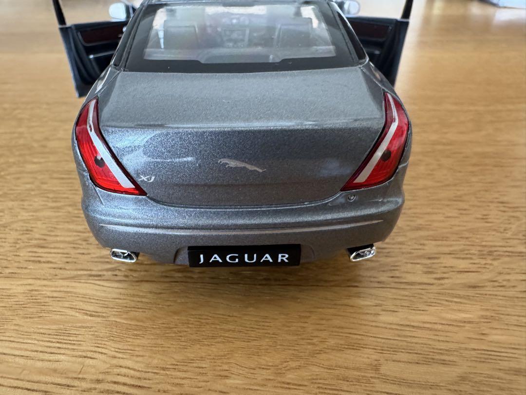 WELLY ジャガー XJ モデルカー 約20センチ