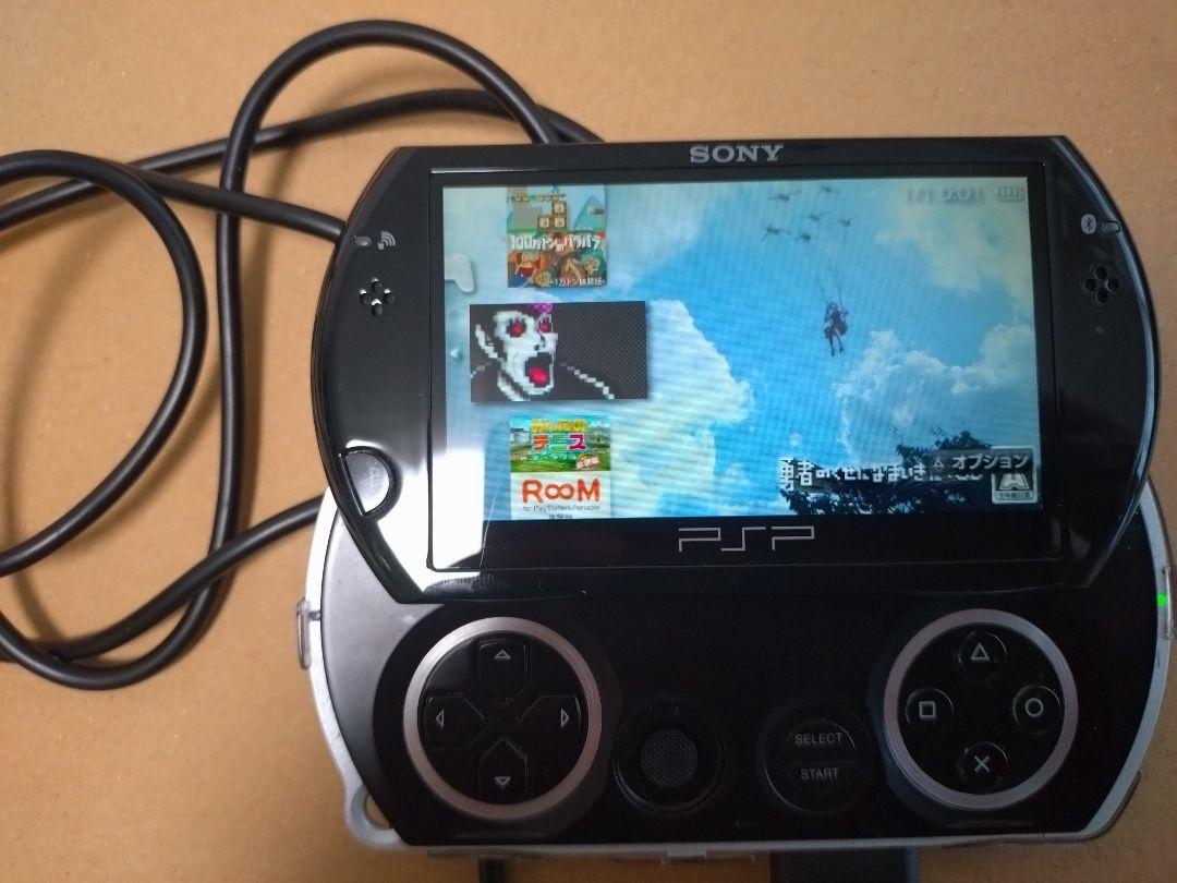 PSP GO ブラック 本体＋おまけ付き PSP Go PSPgo ブラック 動作確認済み - メルカリ