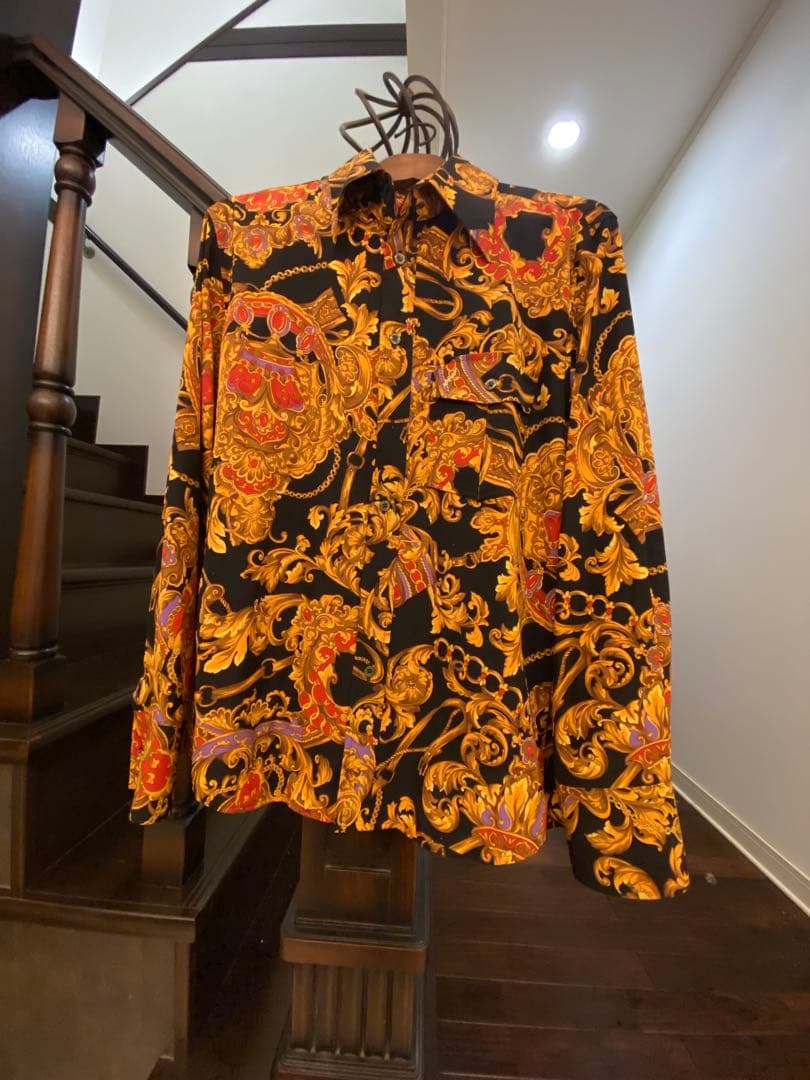 JAPONAIS BLUE ロココ調 光沢ドレスシャツ 黒蝶貝ボタン JAPONAIS BLUE ロココ調 光沢ドレスシャツ 黒蝶貝ボタン